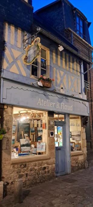 Bienvenue Chez Vous Apartment Honfleur Exterior photo